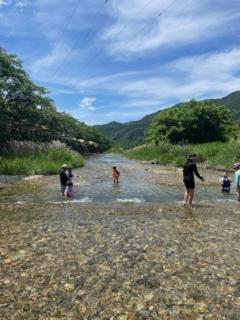 汗をかいたら、そのまま川へダイブ