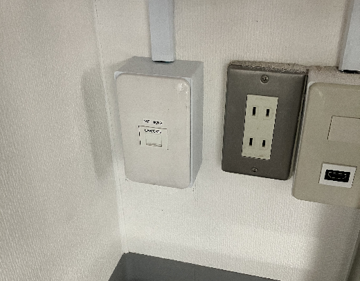 本校舎 教室有線LANポート